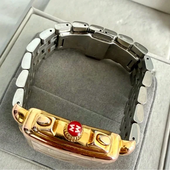 đź‘‘âś…PRICE FIRMâś… Beautiful MICHELE Signature Mid Deco 29mm Bracelet Watch - Picture 5 of 17
